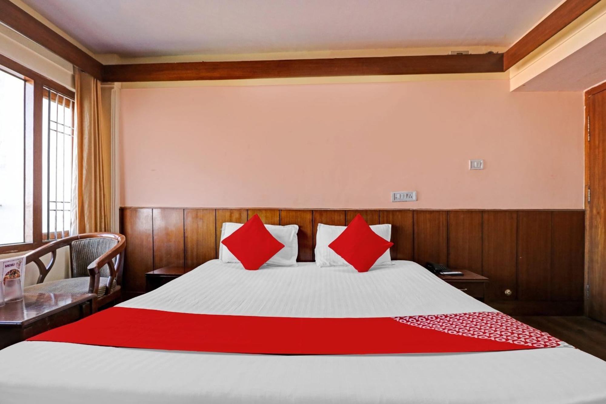 OYO Flagship 82956 Hotel Yadgar Shimla Exterior foto